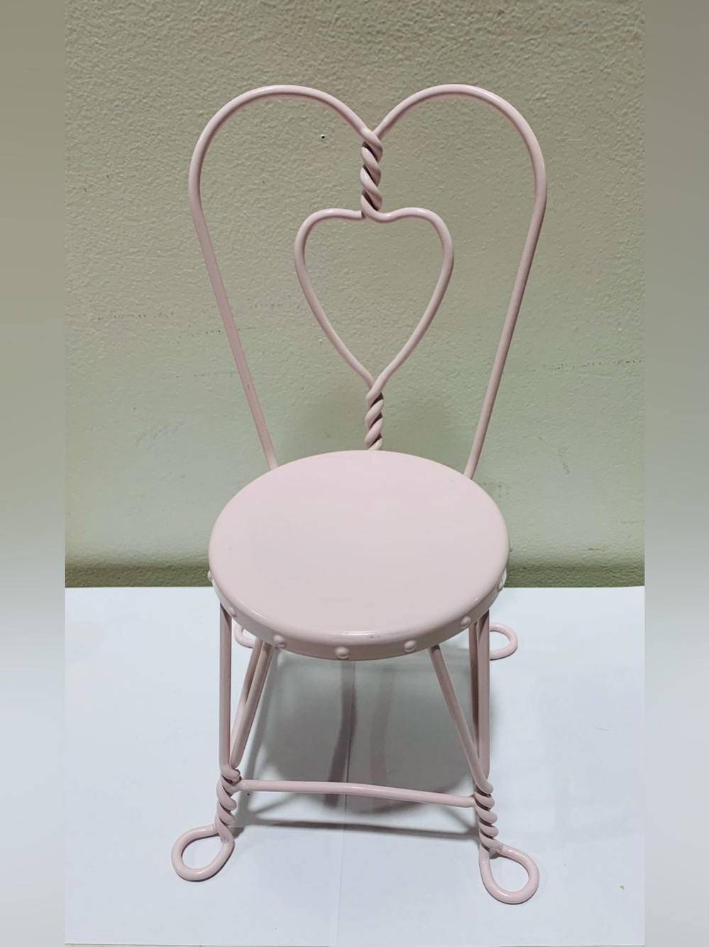 American Girl doll pink heart-shaped ice cream parlor chair - mint condition